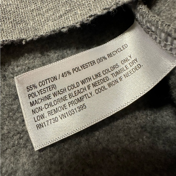 Wild Fable Gray Cropped Boxy Fleece Crew Neck Sweatshirt - Picture 8 of 11